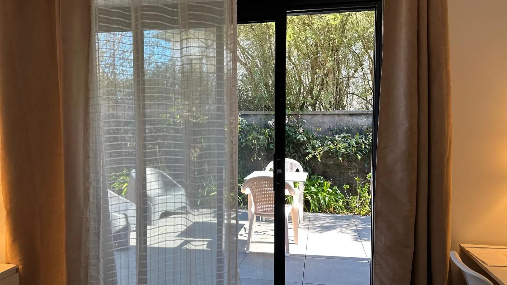 Chez Minh Thu Apartment Perros-Guirec 0*,  France